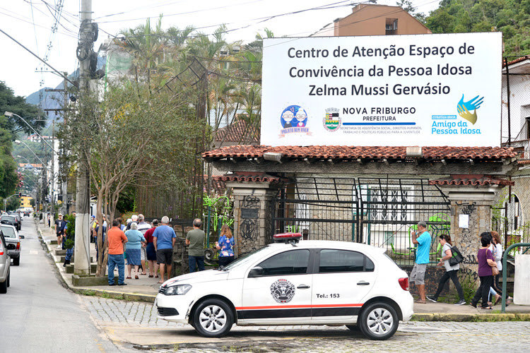 Espaço de Convivência Zelma Mussi Gervásio (antigo Clube do Xadrez) - Nova  Friburgo