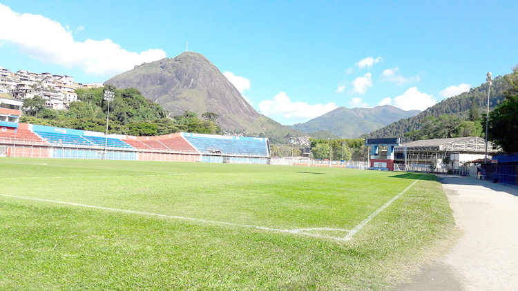 Estádio do Friburguense sedia partida entre Macaé e Cabofriense