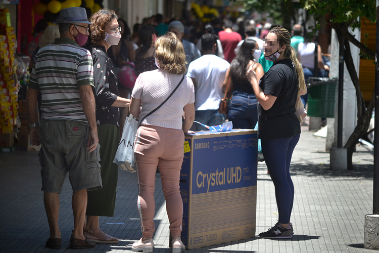 Eletrodomésticos foram os itens mais procurados (Fotos: Henrique Pinheiro)