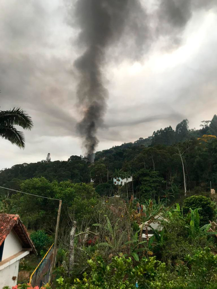 Incêndio em Amparo assusta moradores