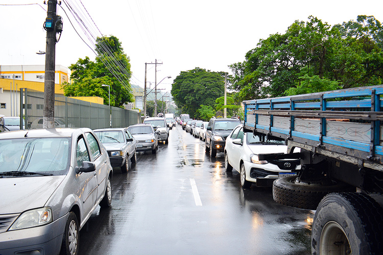 Licenciamento anual de veículos: Calendário termina no próximo dia 31 para finais de placa 6 a 9 