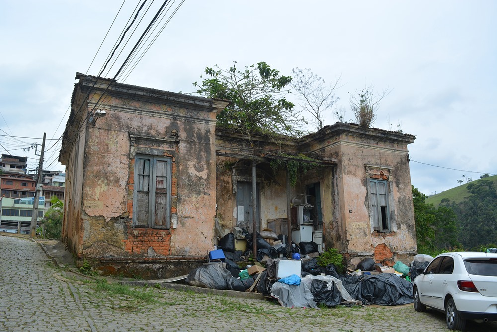 Hoje, abandonado, o antigo Lazareto era o local onde os pacientes da gripe espanhola eram tratados (Foto: Henrique Pinheiro)