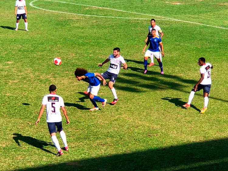 Campanha abaixo do esperado decreta rebaixamento à penúltima divisão do futebol do Rio (Foto: Friburguense)