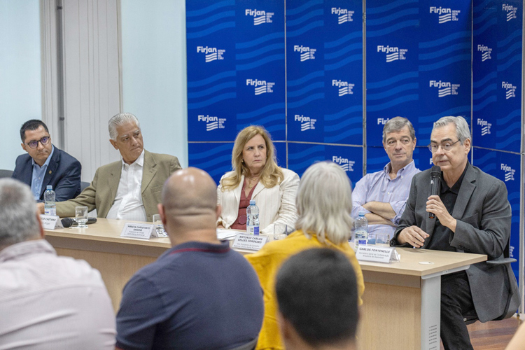 A cerimônia de lançamento das obras reuniu autoridades e convidados em cerimônia no Senai Moda  (Foto: Vinicius Magalhães/ Firjan)