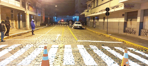 A demarcação de vagas na Rua Almirante Barroso (Divulgação PMNF)