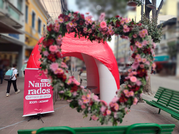 Associação Comercial inova com a Barraca do Amor neste sábado