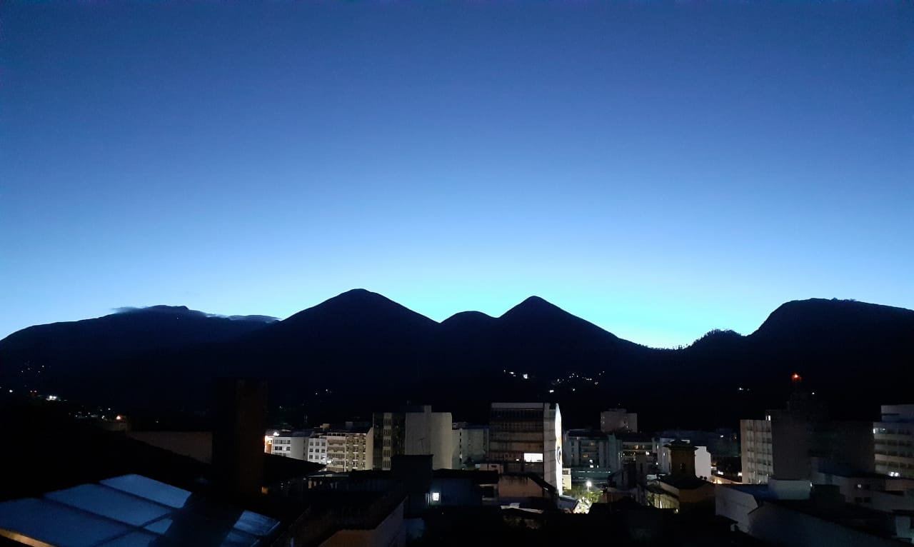 Fim de tarde em Nova Friburgo (Foto: Adriana Oliveira)