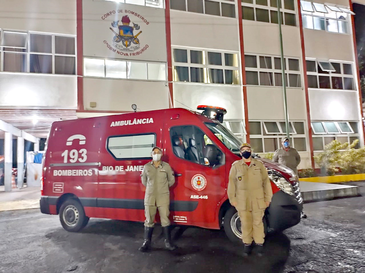 6º GBM recebe do estado ambulância zero quilômetro