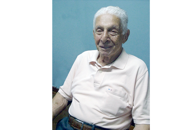 Seu Abdo, de 103 anos: o leitor mais idoso (Arquivo AVS)