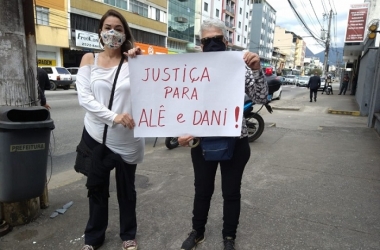 Protesto na frente do Fórum, durante a audiência de setembro de 2020 (Arquivo AVS)