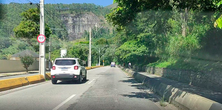 A placa de 60km/h na Via Expressa (Fotos: Divulgação PMNF)