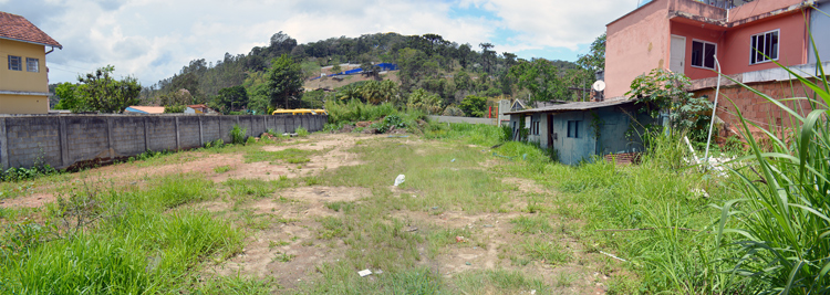 Terreno da nova sede (Fotos: Henrique Pinheiro)