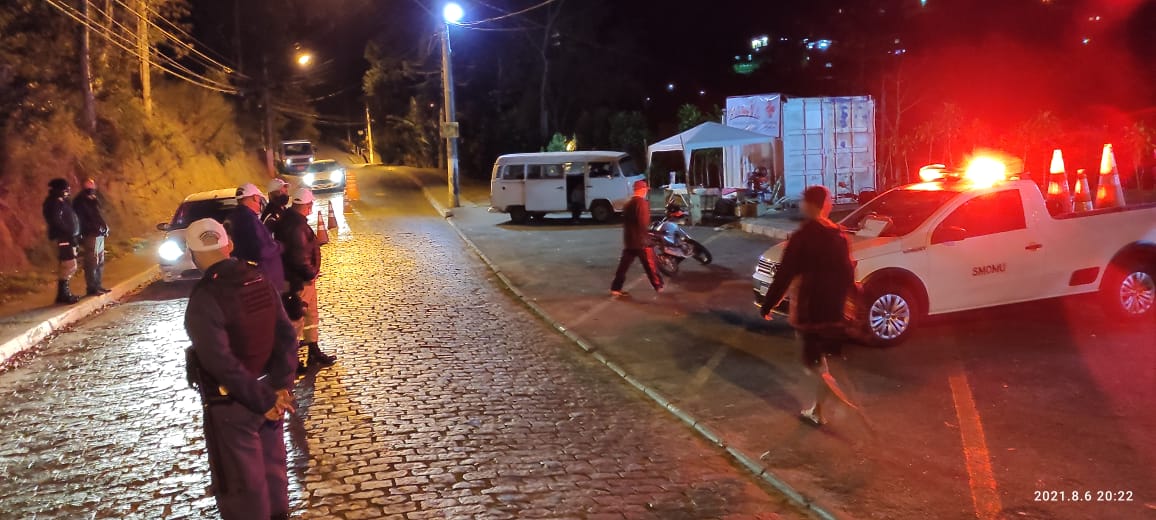 Blitz da prefeitura em São Geraldo  (Fotos: PMNF)