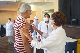 Vacinação contra a gripe no Clube de Xadrez semana passada (Arquivo AVS/ Henrique Pinheiro)