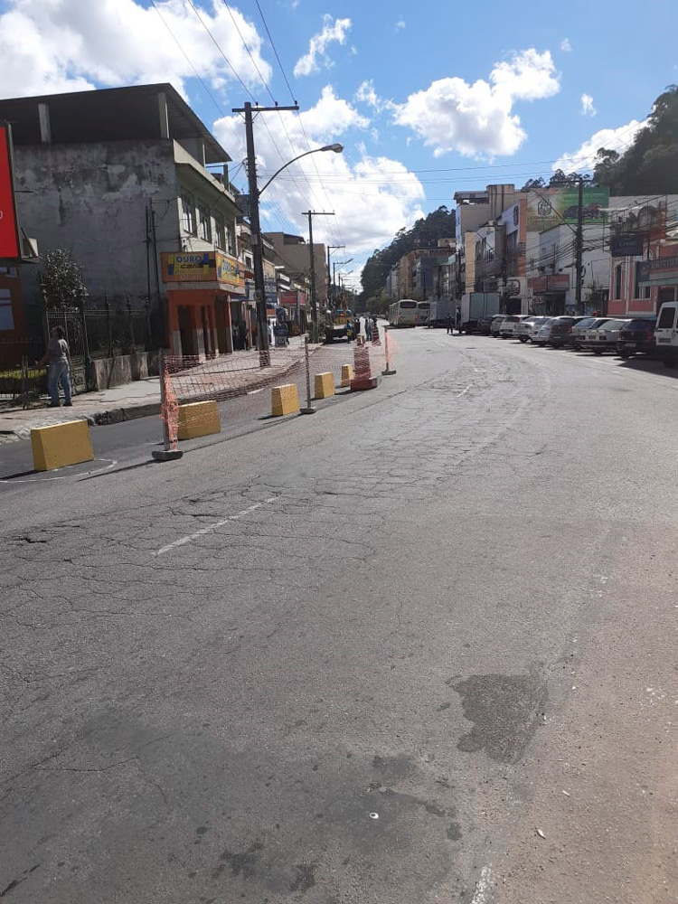 A obra da ciclovia na Euterpe (Foto de leitor para a coluna)