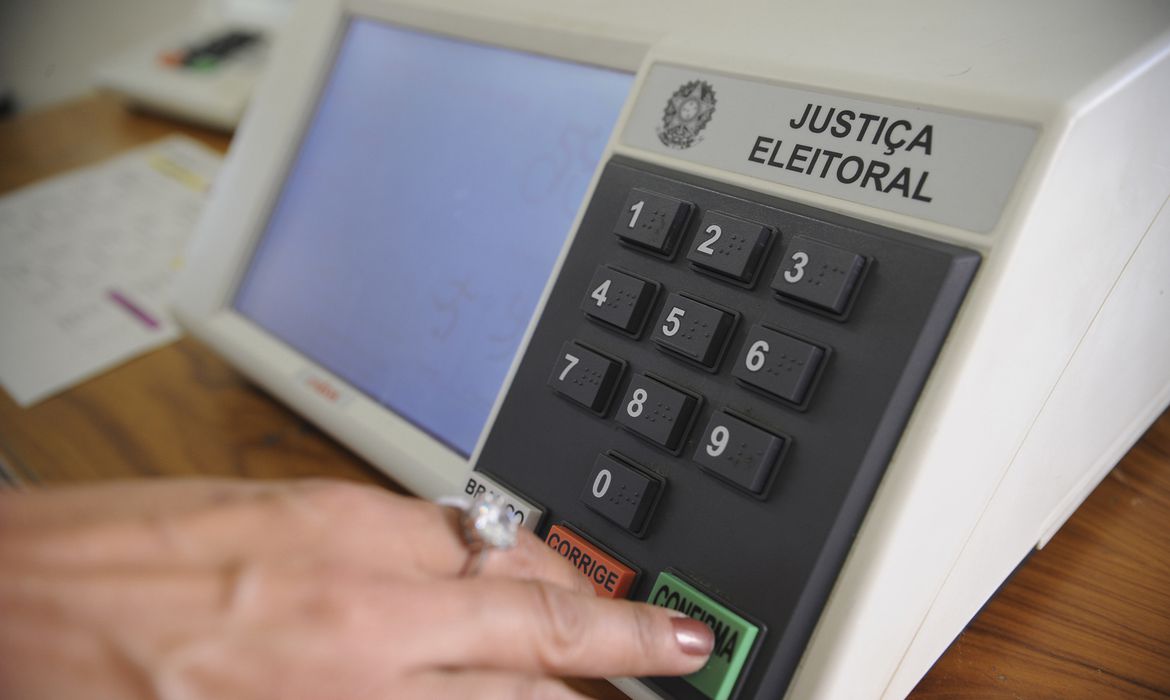Quem não votou no segundo turno tem até 9 de janeiro para justificar |  Jornal A Voz da Serra