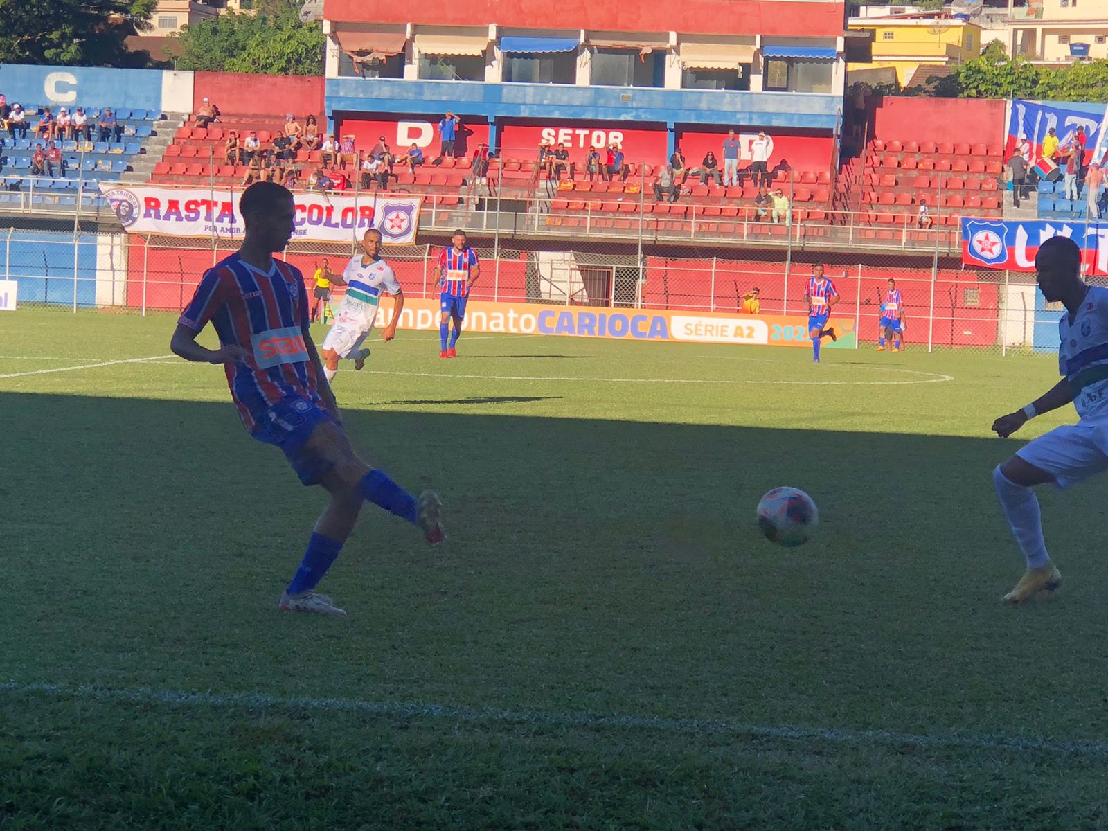 Friburguense estreia na Copa Rio, mas tem como foco principal a disputa da Série B1 estadual (Fotos: Divulgação)