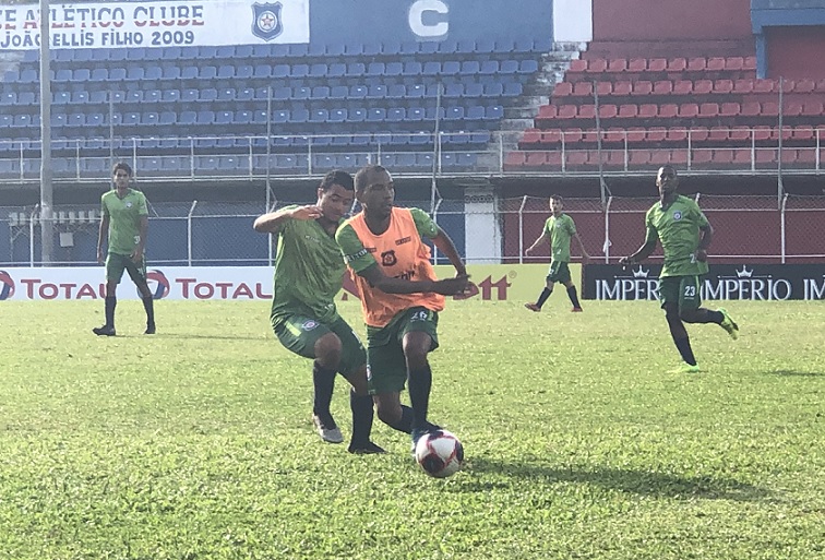  Em compasso de espera, Friburguense se prepara para a estreia na Taça Corcovado