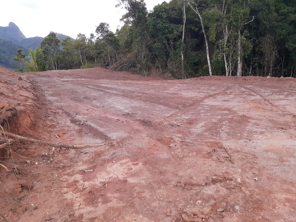 A abertura ilegal da estrada (Foto de divulgação)