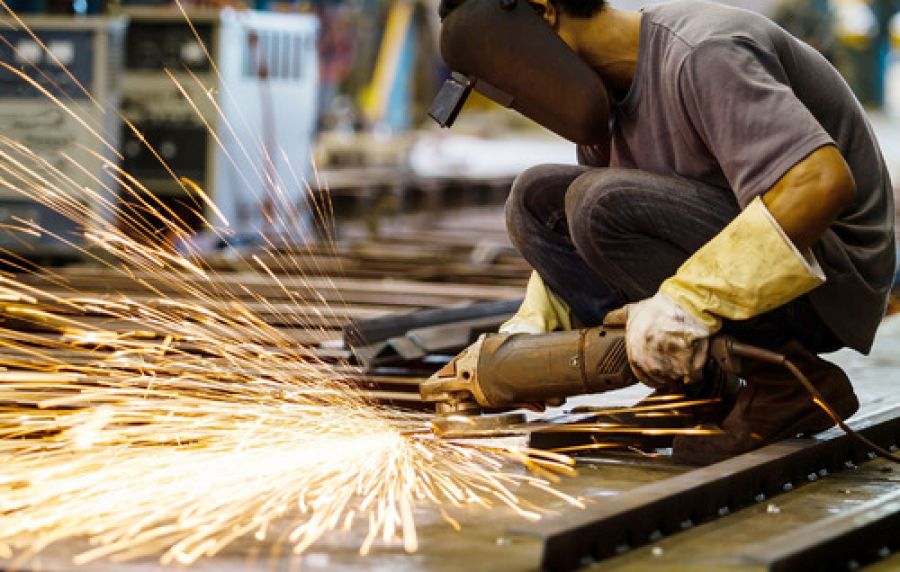 Setor metalmecânico puxa a criação de empregos em Friburgo