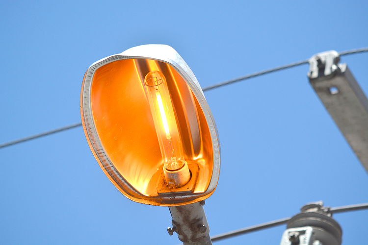 Luz acesa durante o dia em Friburgo (Arquivo AVS)