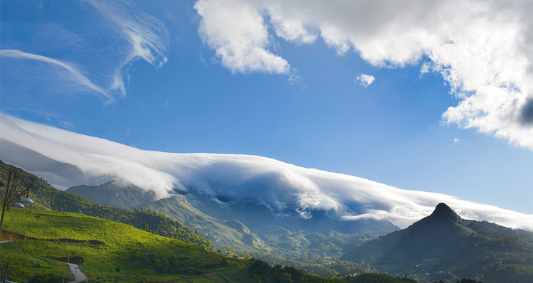Nuvens sobre o Caledônia neste fim de semana (Foto: Henrique Pinheiro)