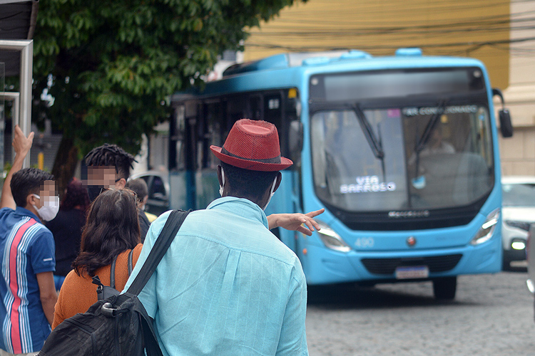 Nos ônibus urbanos de Nova Friburgo não haverá gratuidade nas passagens no dia da votação (Foto: Henrique Pinheiro)