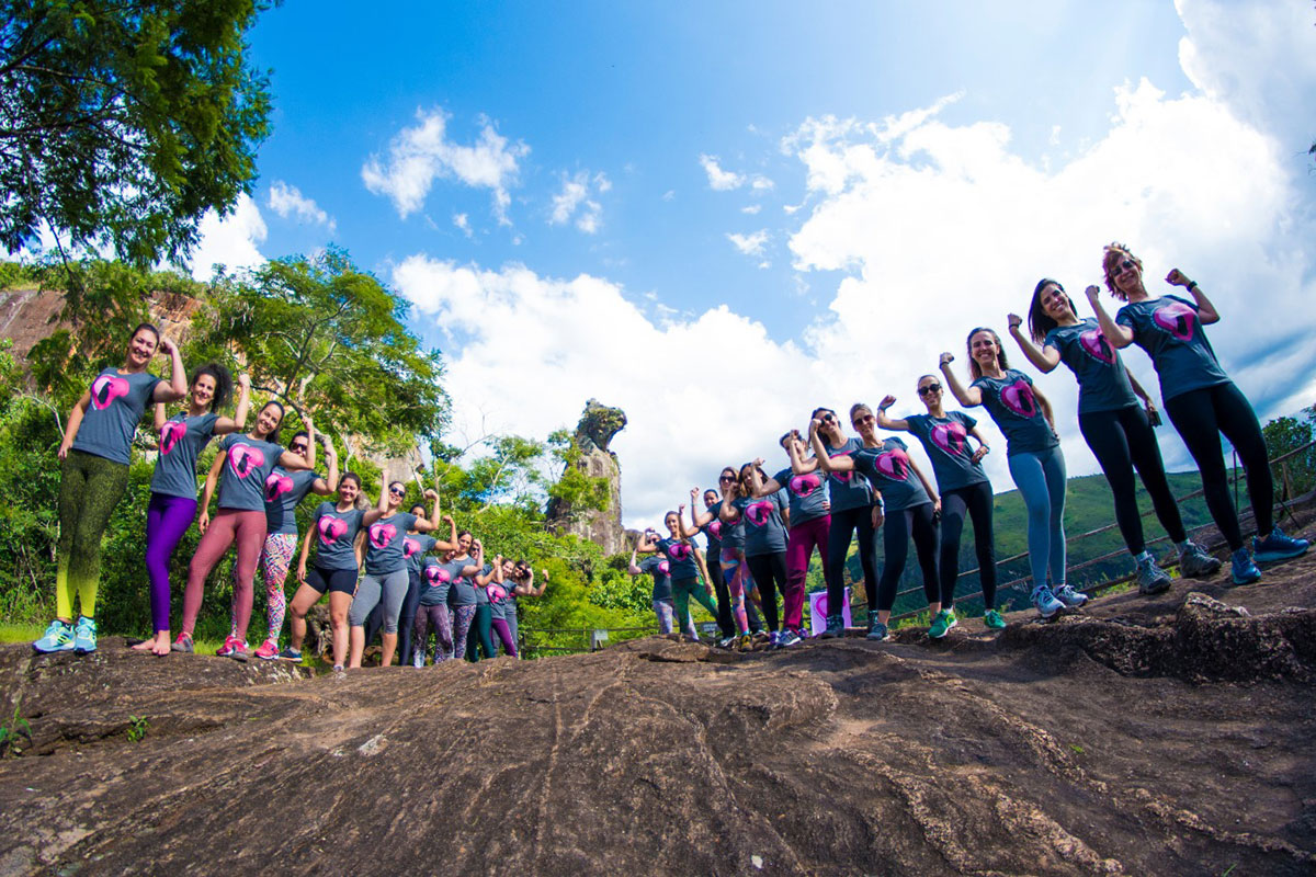 As escaladoras com a pedra ao fundo (Foto: Juran Santos)