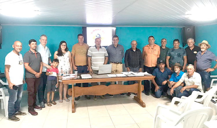 No encontro realizado na sede do Sindaf, na Ceasa, foram debatidas propostas de aquecimento da agricultura no município  (Divulgação)