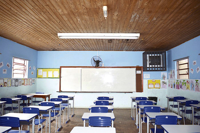Escolas fechadas causam prejuízos às crianças e adolescentes