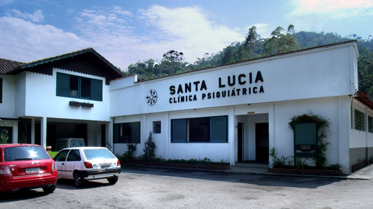 A clínica Santa Lúcia, em Mury (Arquivo AVS)