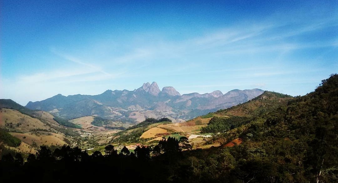  No Parque dos Três Picos, no distrito de Campo do Coelho, é um exemplo de locais onde se concentram diversos tipos de solo  (Foto: Maria Clara Estoducto Pinto)