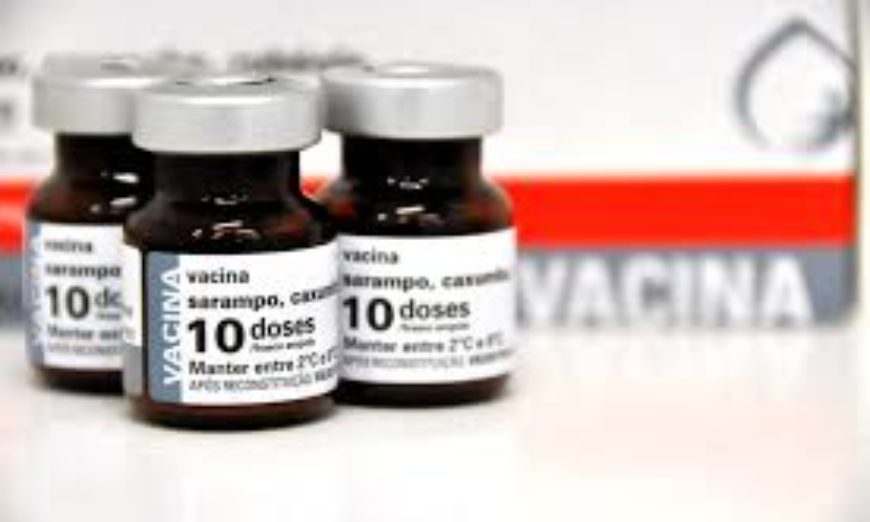 Vacinas contra pólio e sarampo continuam sendo aplicadas nos postos de saúde