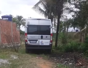 A van da SMS flagrada em Cabo Frio (reprodução da web)