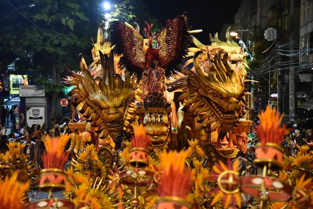 Desfile na Alberto Braune (Arquivo AVS/ Henrique Pinheiro)