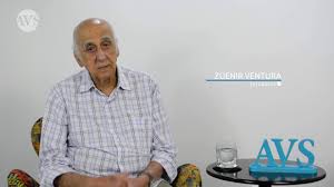 Zuenir no estúdio de A VOZ DA SERRA (Arquivo AVS/ Henrique Pinheiro)