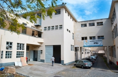 Em Friburgo, a Uerj funciona em um dos blocos da Fábrica Filó, onde está o Instituto Politécnico do Rio de Janeiro, o IPRJ
