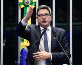Senador Portinho prestigia Fevest e destaca força da capital nacional da lingerie | Jornal A Voz da Serra