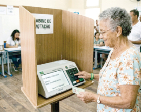 Mais idosos nas eleições: Público 60+ já representa 23% do eleitorado brasileiro em 2026 | Jornal A Voz da Serra