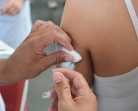 Quase 94% dos brasileiros se vacinaram contra a Covid, diz o IBGE | A Voz da Serra