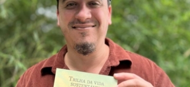 Alex Santos lança seu primeiro livro “Trilha da vida sustentável”  | A Voz da Serra