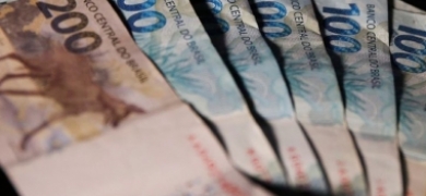 Dinheiro extra. Governo vai pagar cotas do antigo Fundo PIS / Pasep | A Voz da Serra