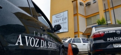 Dupla é presa por fazer “delivery” de drogas  | A Voz da Serra