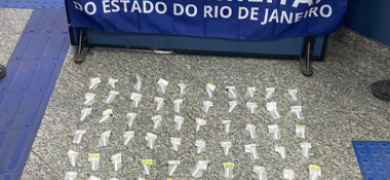 PM prende homem por tráfico de drogas no Cordoeira | A Voz da Serra